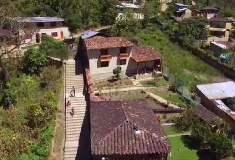 Номер Стандарт Трехместный, Los Viajeros B&b