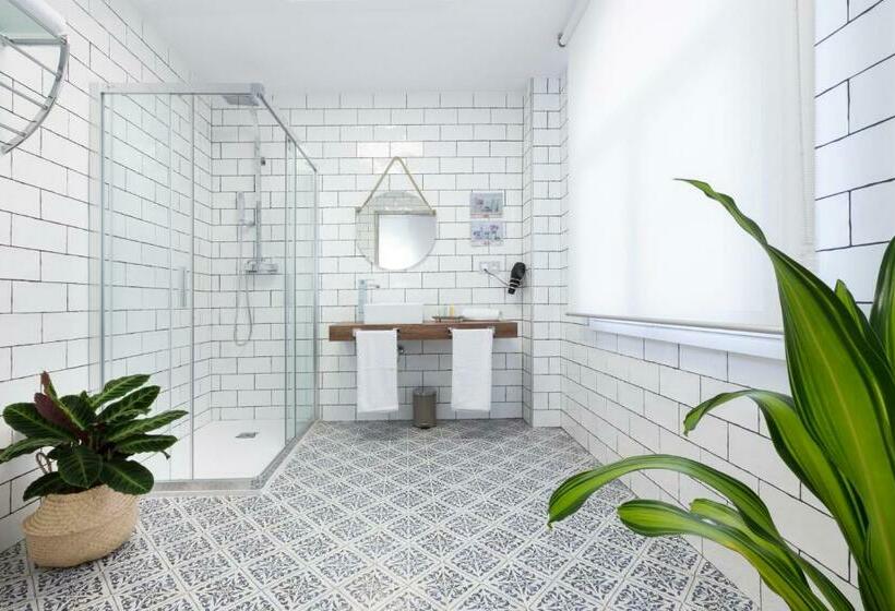 اتاق استاندارد, Urban Sabadell