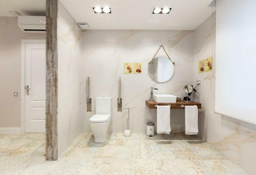اتاق استاندارد, Urban Sabadell