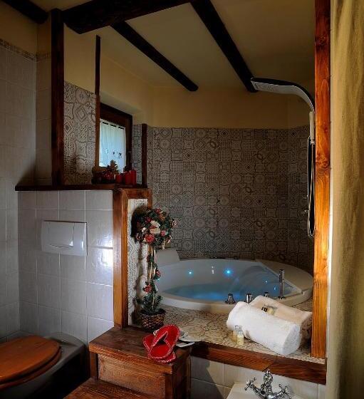 سوییت لوکس, Aparthotel Foyer D Antan Suite Con Caminetto Hammam O Vasca Idromassaggio