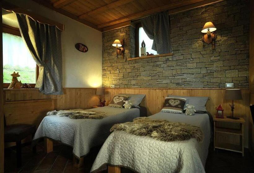 سوئیت با تخت بزرگ, Aparthotel Foyer D Antan Suite Con Caminetto Hammam O Vasca Idromassaggio