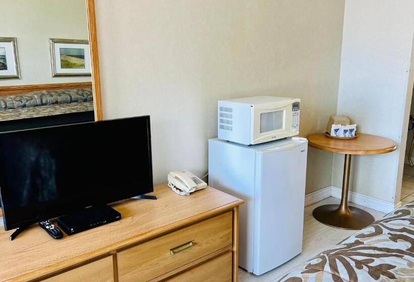 اتاق لوکس با تخت بزرگ, Anne Shirley Motel & Cottages
