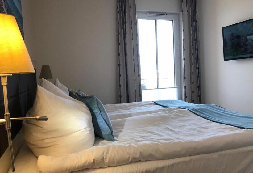 Deluxe Suite Sea View, Aparthotel Waterkant Suites