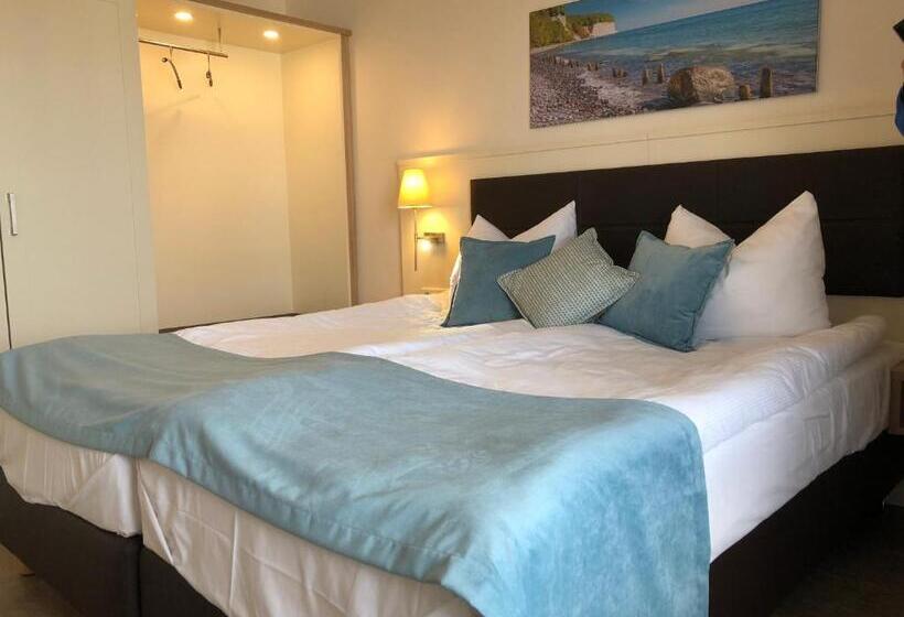 Deluxe Suite Sea View, Aparthotel Waterkant Suites