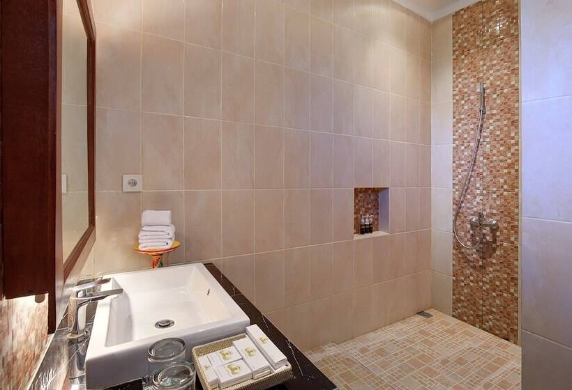 سوئیت با بالکن, Kubu Gwk Resort