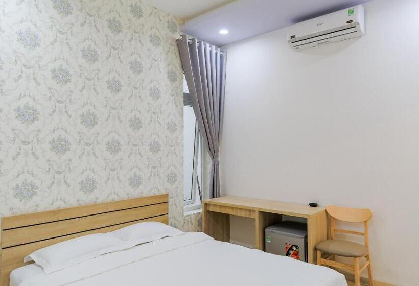 اتاق استاندارد یک نفره, Nam Anh