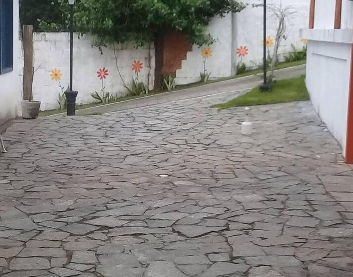 اتاق کلاسیک سه تخته, Pousada Vila Sol Maior