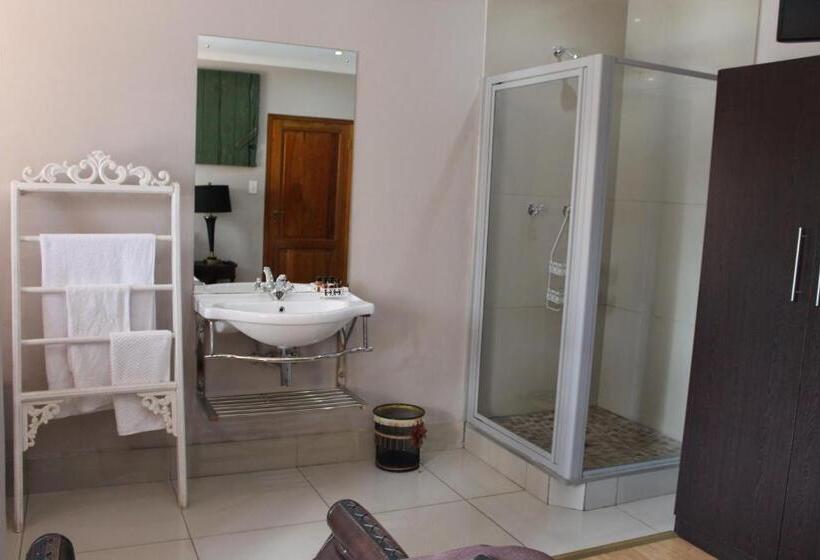 اتاق اکونومی, House And Heart Guest House