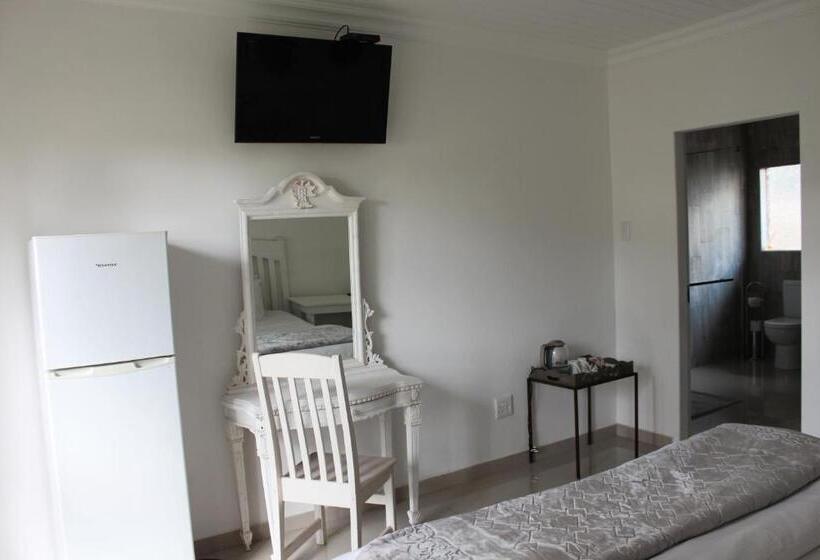 اتاق استاندارد با تخت بزرگ, House And Heart Guest House