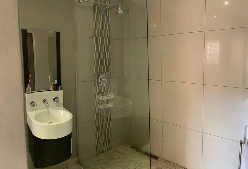 اتاق استاندارد, House And Heart Guest House