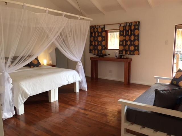 חדר דלוקס, Tilak Lodge