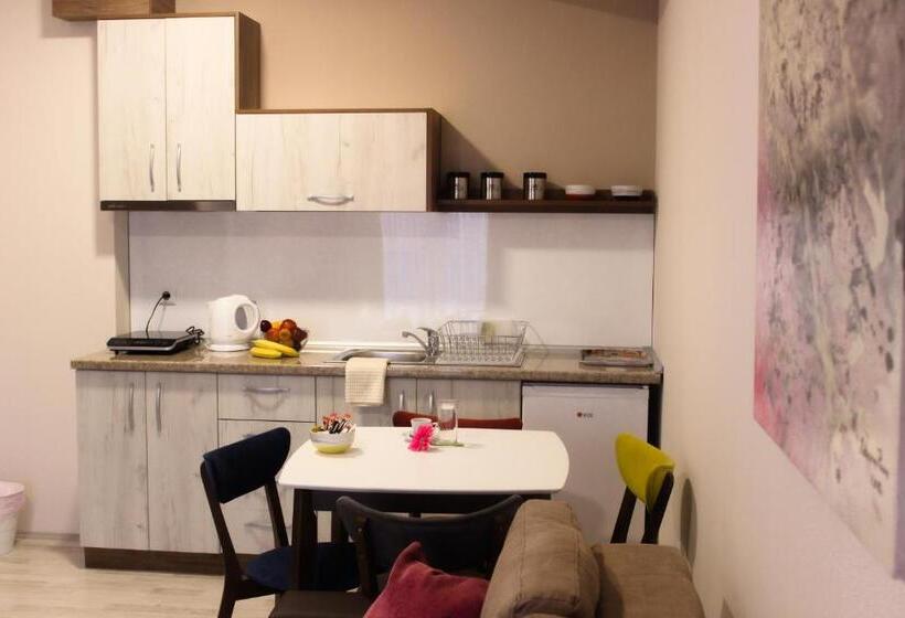 آپارتمان 1 خوابه, Boulevard Apartments