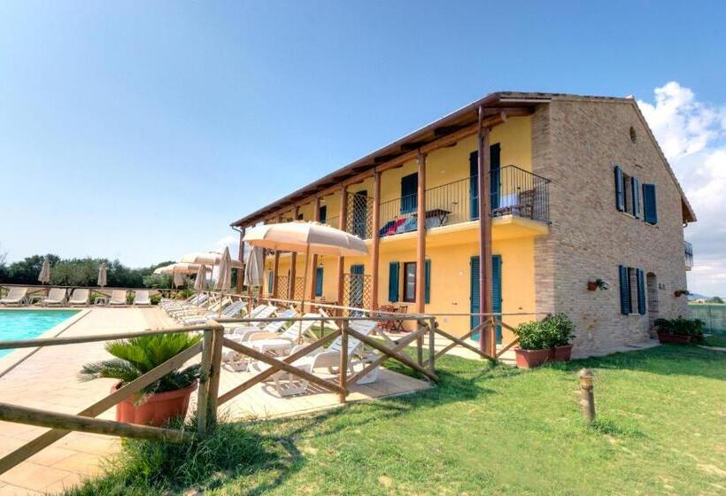 آپارتمان 2 خوابه, Casale Del Conero