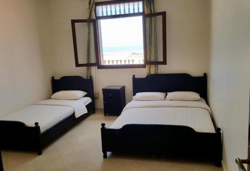 Triple Room Sea View, Beach Club Legzira