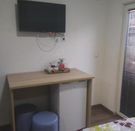 استودیو استاندارد با بالکن, Apartments Filemi