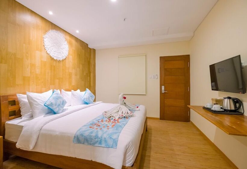 اتاق خانوادگی, Caroline Guest House