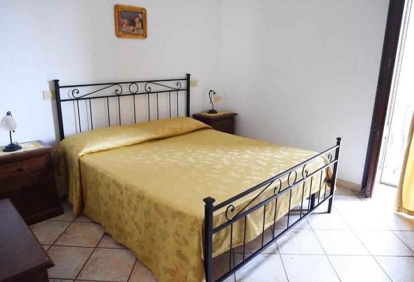 آپارتمان 1 خوابه با بالکن, Residence Marina Corta