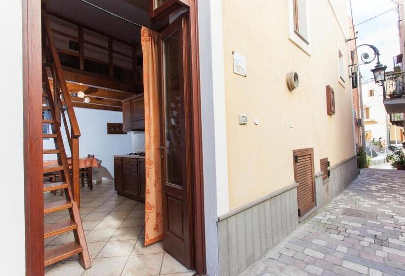 استودیوی استاندارد, Residence Marina Corta