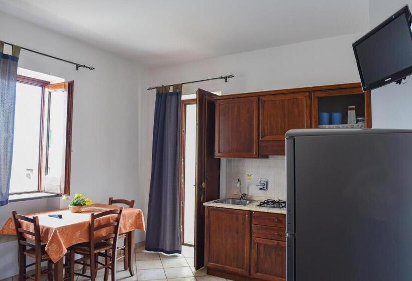 آپارتمان 1 خوابه با چشم‌انداز دریا, Residence Marina Corta