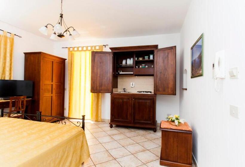 آپارتمان 1 خوابه با تراس, Residence Marina Corta