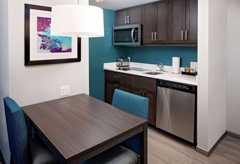 سوئیت 2 خوابه, Homewood Suites By Hilton Ronkonkoma