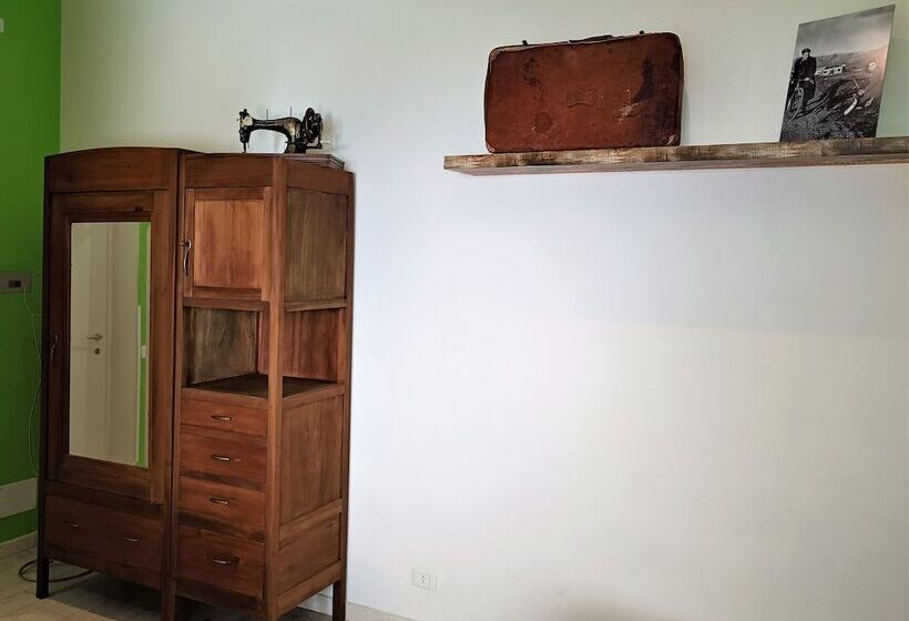 اتاق استاندارد, Lanzies Guesthouse
