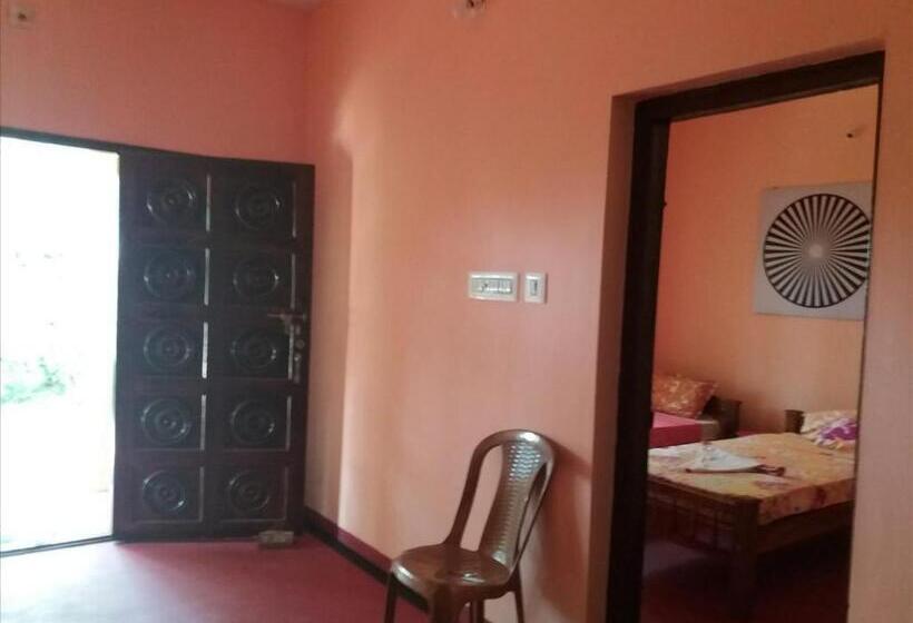 اتاق استاندارد با چشم‌انداز باغ, Sukriti Beach Resort