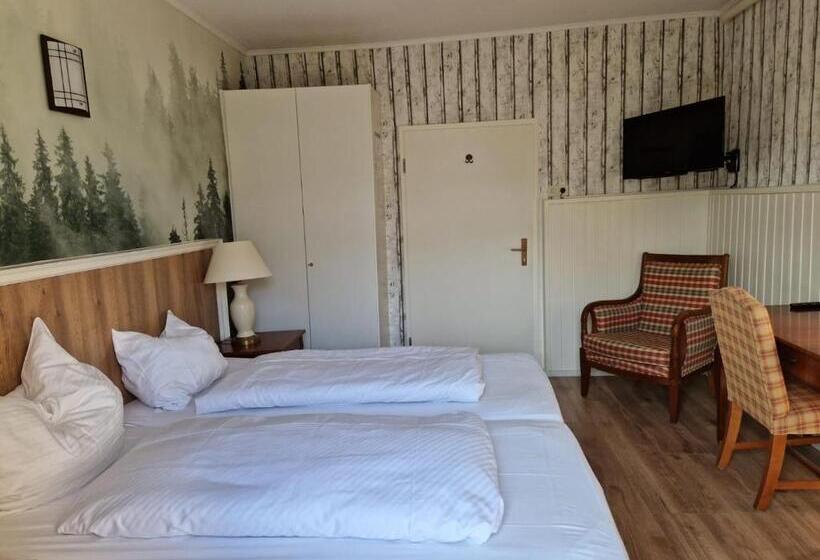اتاق استاندارد با بالکن, Harz Hotel Waldhaus