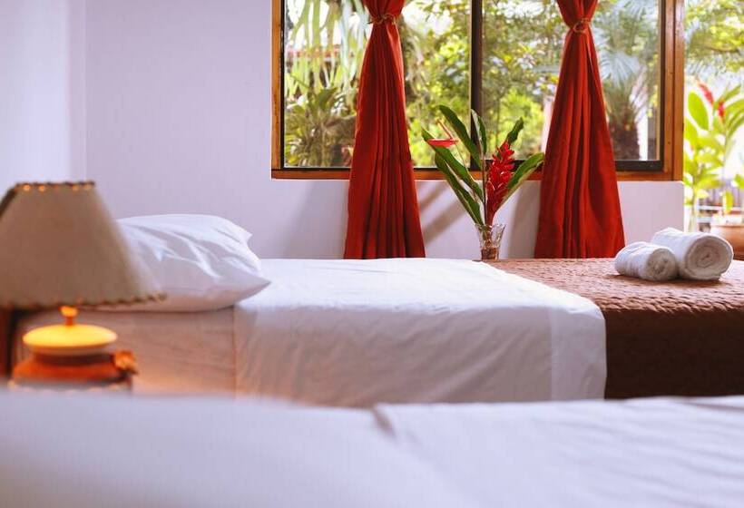 اتاق استاندارد سه نفره, Country Club Eco Casajardin