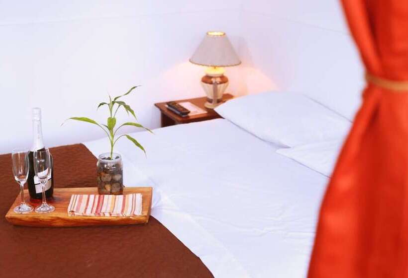 اتاق استاندارد سه نفره, Country Club Eco Casajardin