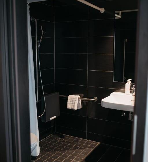 Standard Room Adapted for people with reduced mobility, Iip Apartments