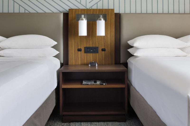 سوییت جونیور با بالکن, Acoustic Hotel & Spa