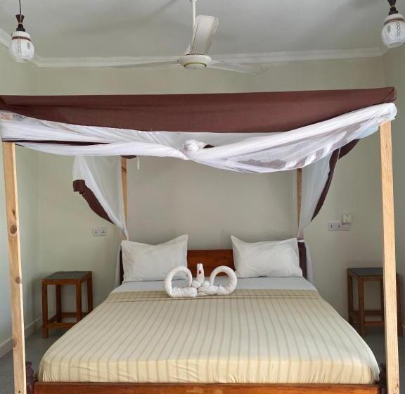 اتاق استاندارد سه نفره, Summer Beach Paje
