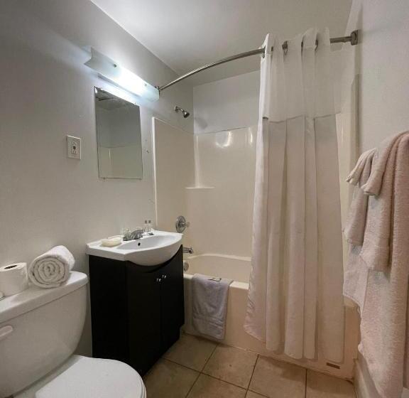 اتاق استاندارد, Travelodge By Wyndham London Ontario