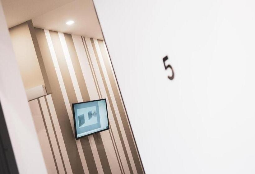 اتاق سوپریور با تخت بزرگ, Residenze Cassoli B&b Luxury Spa