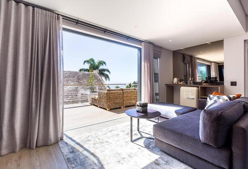 اتاق سوپریور با تخت بزرگ, The Junction Boutique