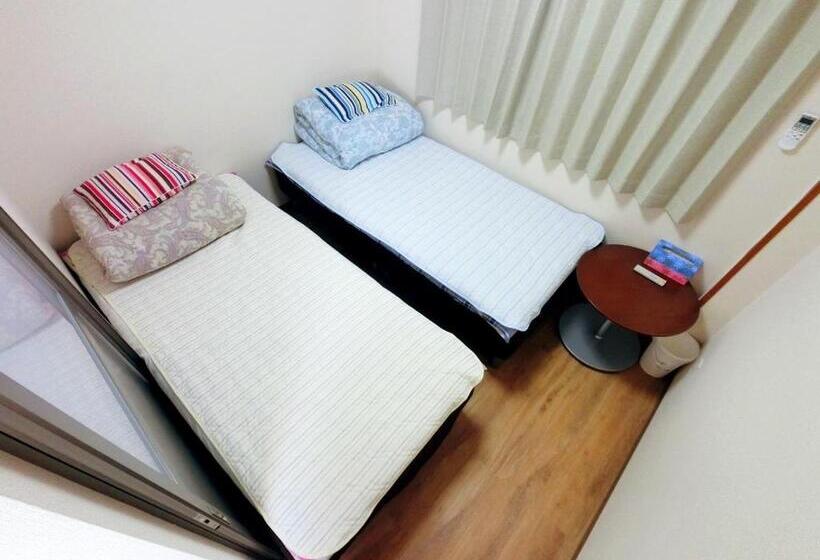 اتاق استاندارد چهار تخته, Mikawa House Osaka Castle
