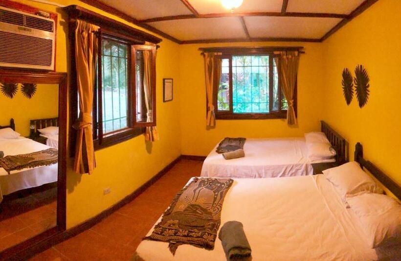 اتاق سوپریور چهار تخته, Tasty Dayz Hostel