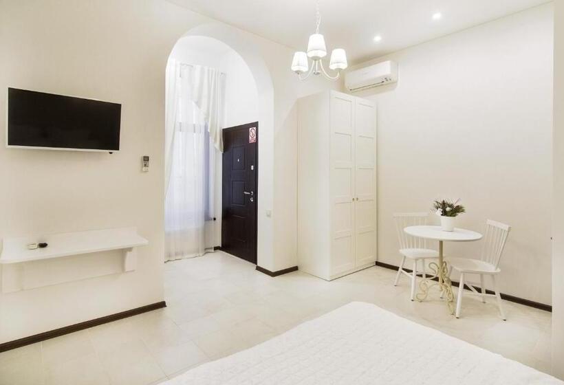 اتاق لوکس, Apart Hotel Quartet