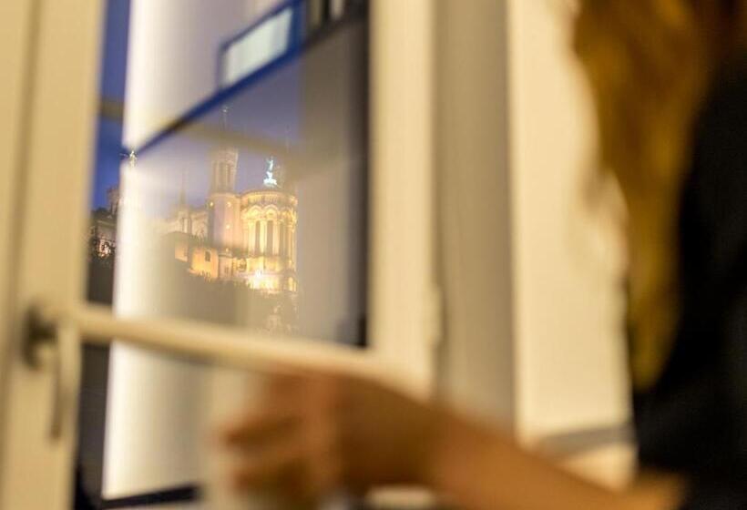 이그제큐티브 스위트, Mihotel Vieux Lyon