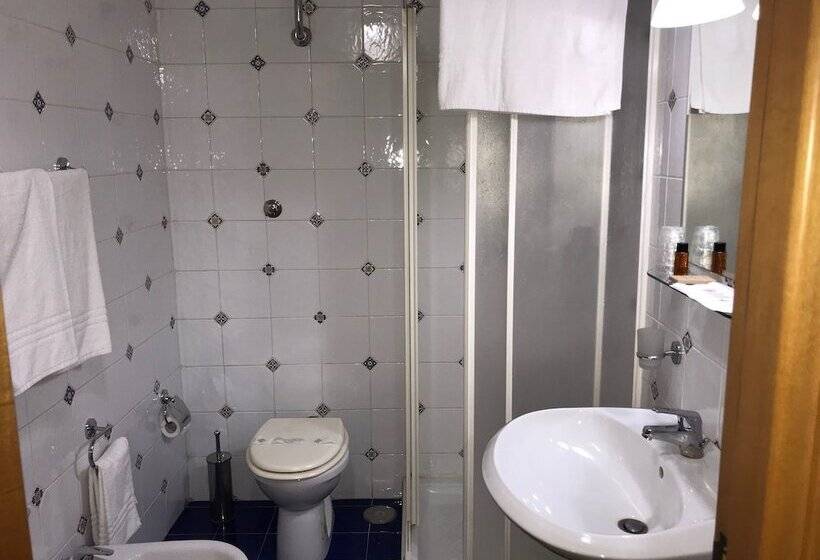 اتاق استاندارد, Motel 24h
