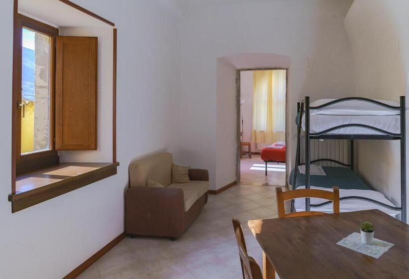 اتاق استاندارد چهار تخته, Ostello Albergo Dagli Elfi