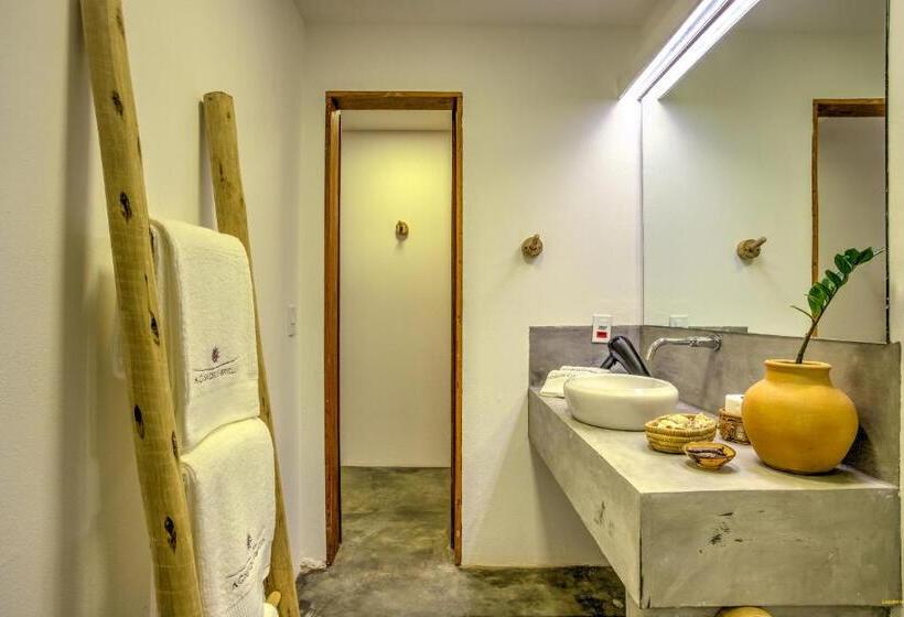 اتاق استاندارد, A Casa De Gabriella