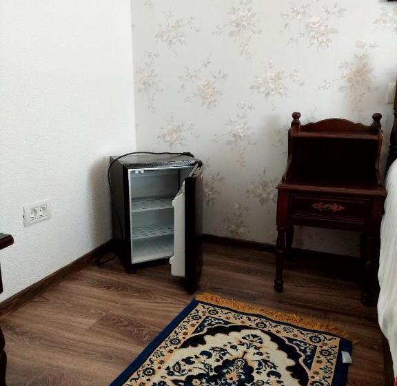 اتاق استاندارد با بالکن, Hanul Hora Romaneasca