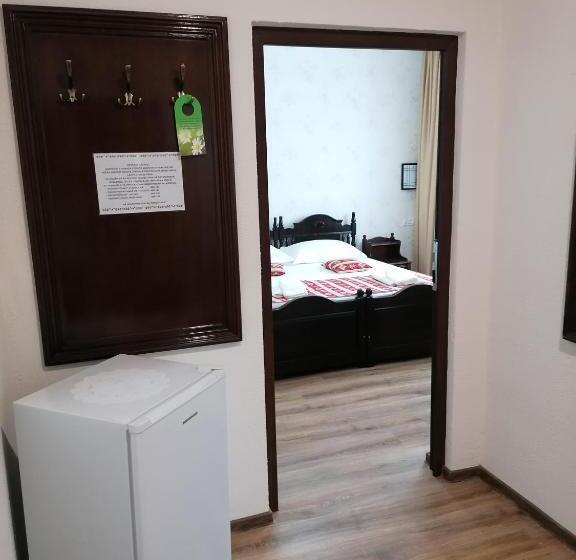 اتاق سوپریور, Hanul Hora Romaneasca