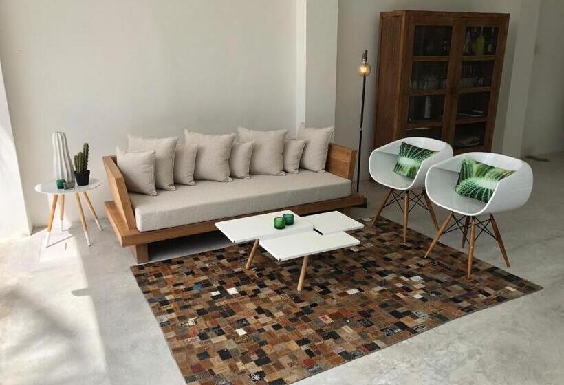 سوییت با استخر, Lempuyang Boutique