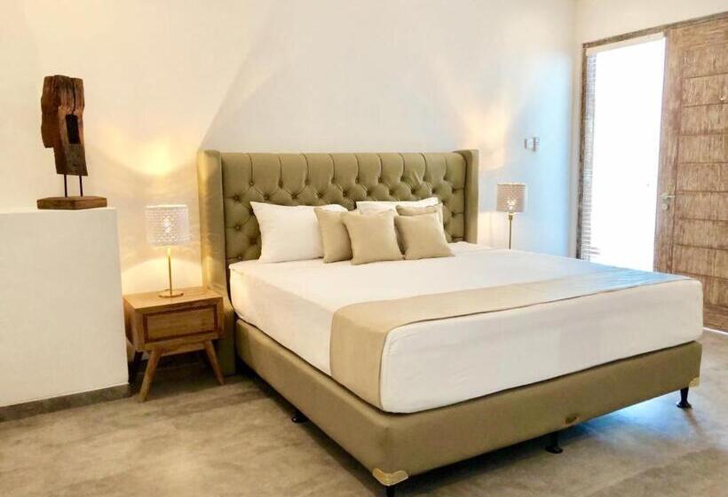 ویلای یک اتاق خوابه با استخر شنا, Lempuyang Boutique
