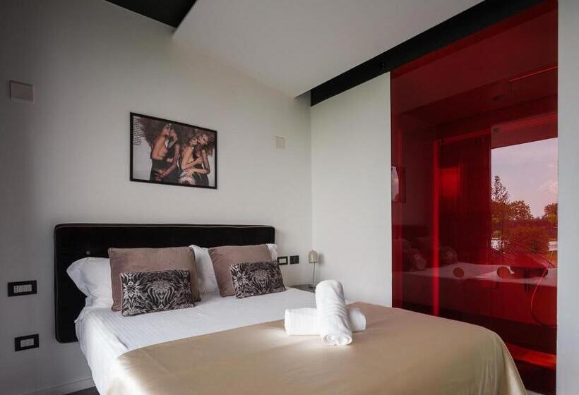 اتاق استاندارد اینتریور, Secret Garden Resort & Spa