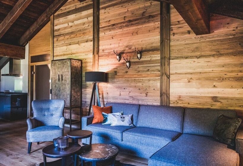 1 Bedroom Penthouse Apartment, Alpenparks Hotel & Apartment Arlberg Warth Mit Pool