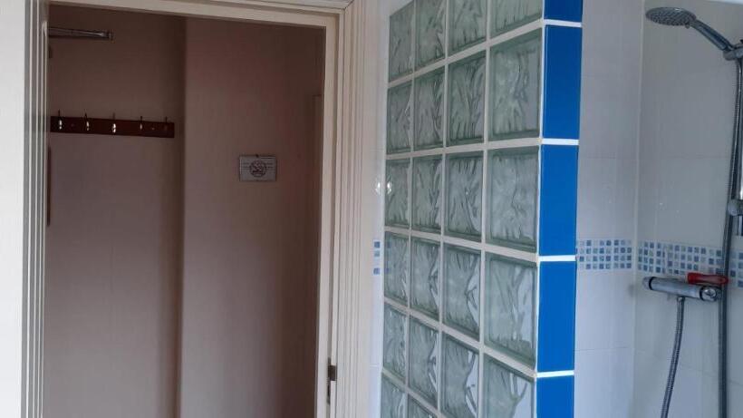 اتاق استاندارد, Bagshaw Bed & Breakfast